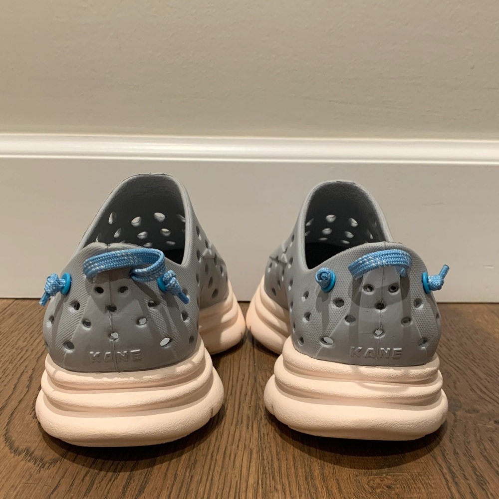 Gray Athletic Slip-On Shoes - Picture 2 of 6